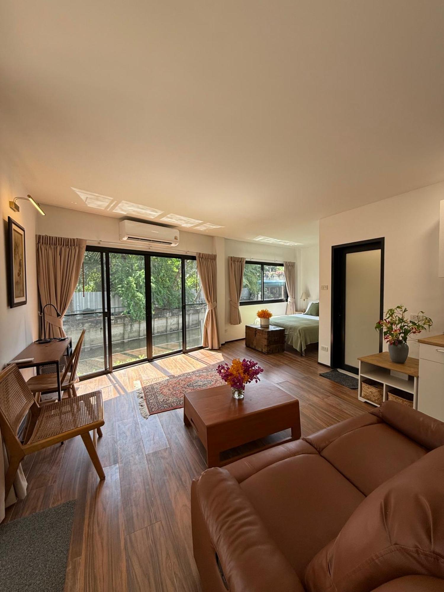 Cozycomo Bangkok Exterior foto
